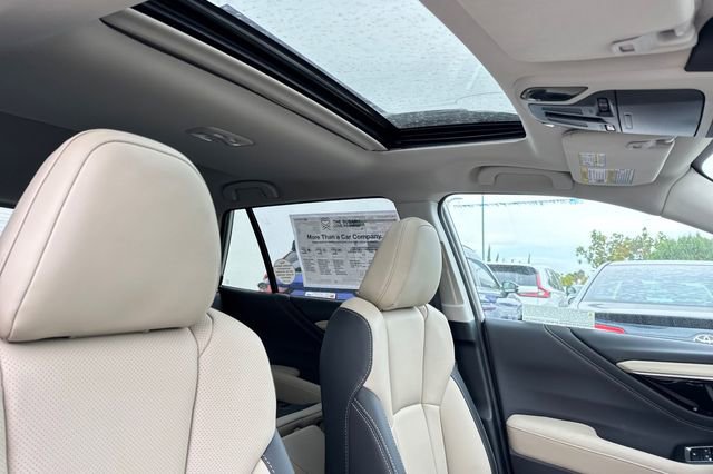 Used 2025 Subaru Outback Limited image 14