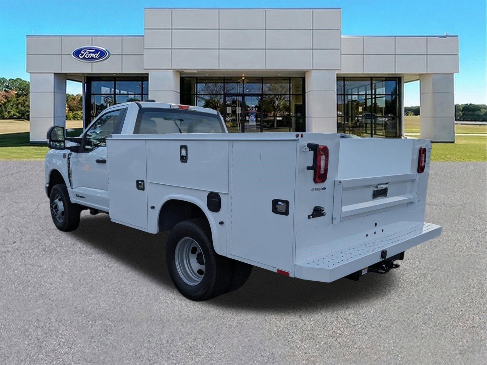 New 2025 Ford F350 XL w/ XL Chrome Package image 6