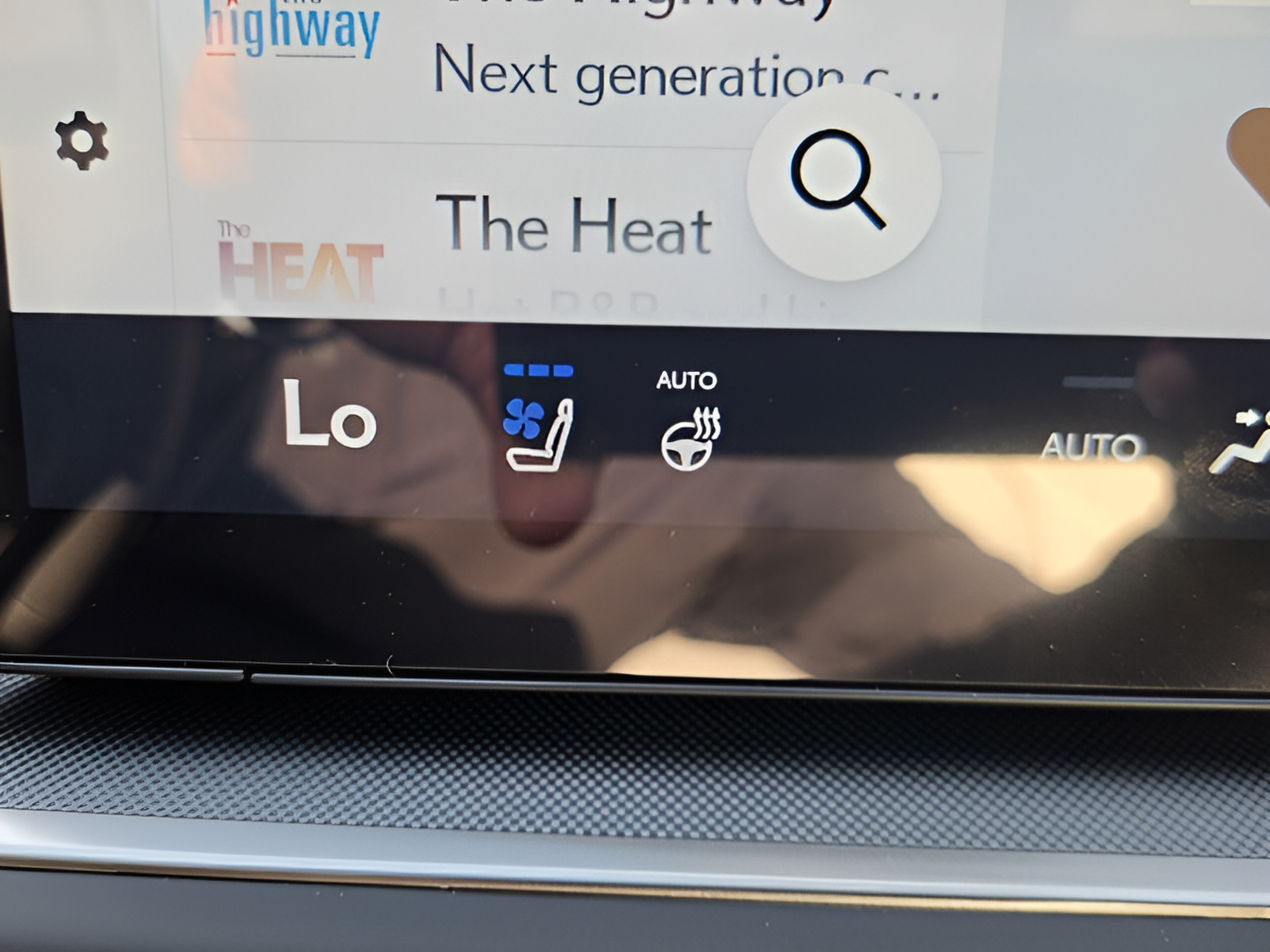 New 2026 Lexus ES 350e w/ Accessory Package (Z2) FWD image 21
