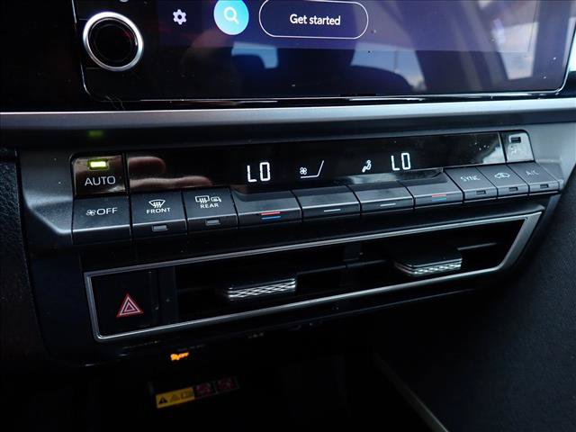 Used 2025 Toyota Camry LE FWD image 18