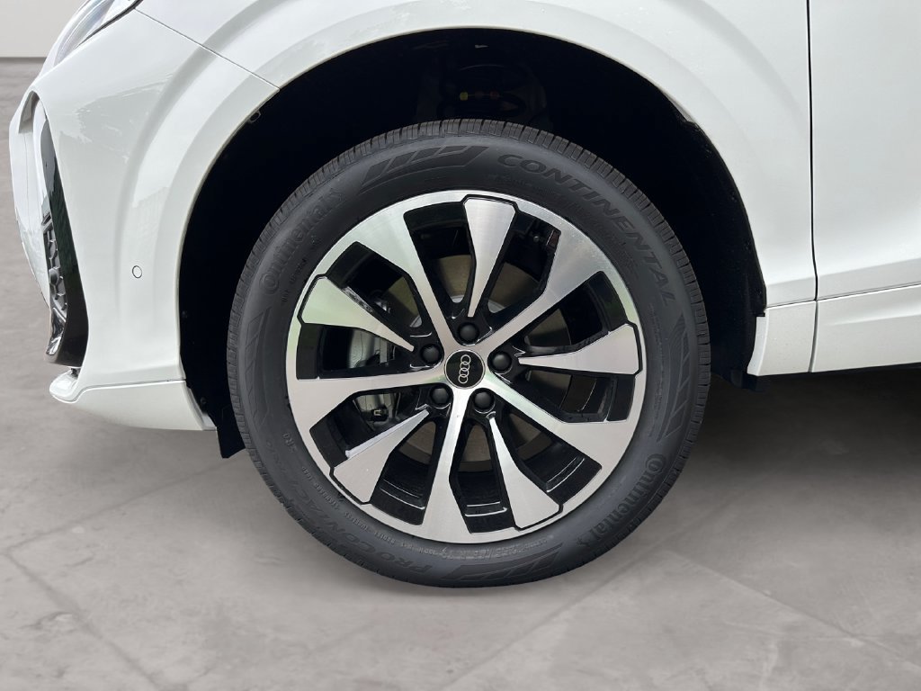New 2026 Audi Q3 quattro 2.0T AWD/4WD image 14