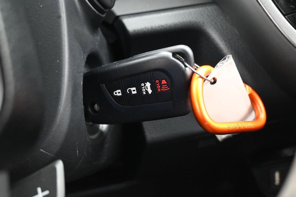 Used 2022 Toyota Camry SE FWD image 26