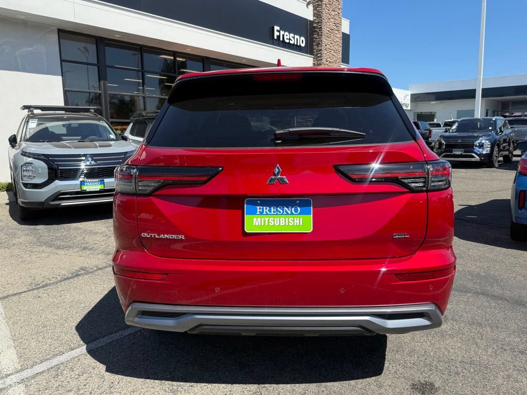 New 2026 Mitsubishi Outlander SEL FWD image 12