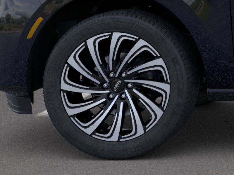 New 2026 Lincoln Navigator L Black Label AWD/4WD image 19