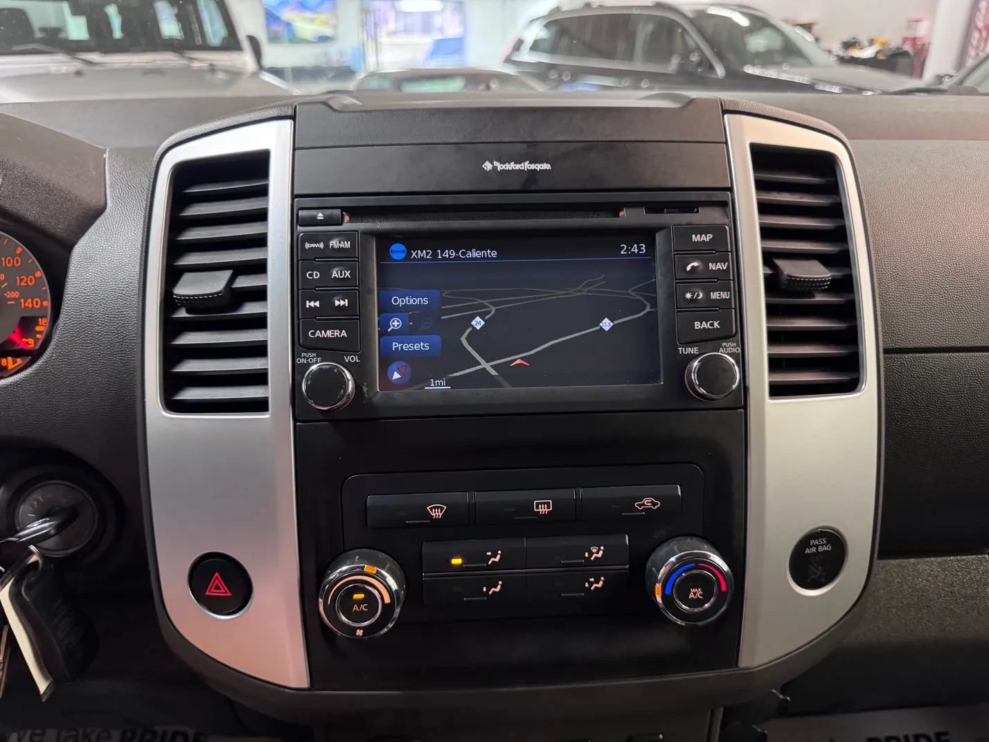 Used 2013 Nissan Xterra PRO-4X AWD/4WD image 18