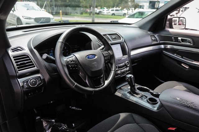 Used 2019 Ford Explorer XLT w/ Equipment Group 201A FWD image 21