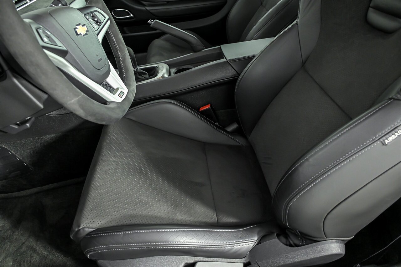 Used 2015 Chevrolet Camaro Z/28 RWD image 15