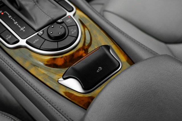 Used 2005 Mercedes-Benz SL 500 image 21