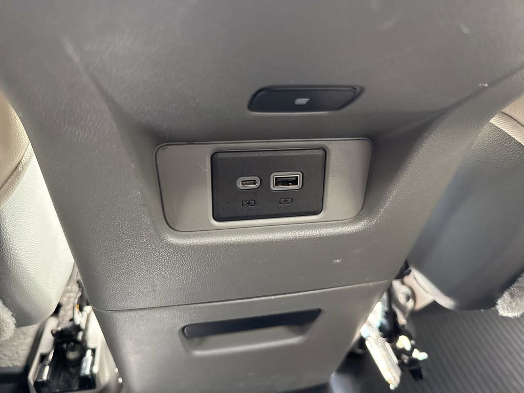 Used 2021 Cadillac XT6 Premium Luxury w/ LPO, Floor Liner Package image 40