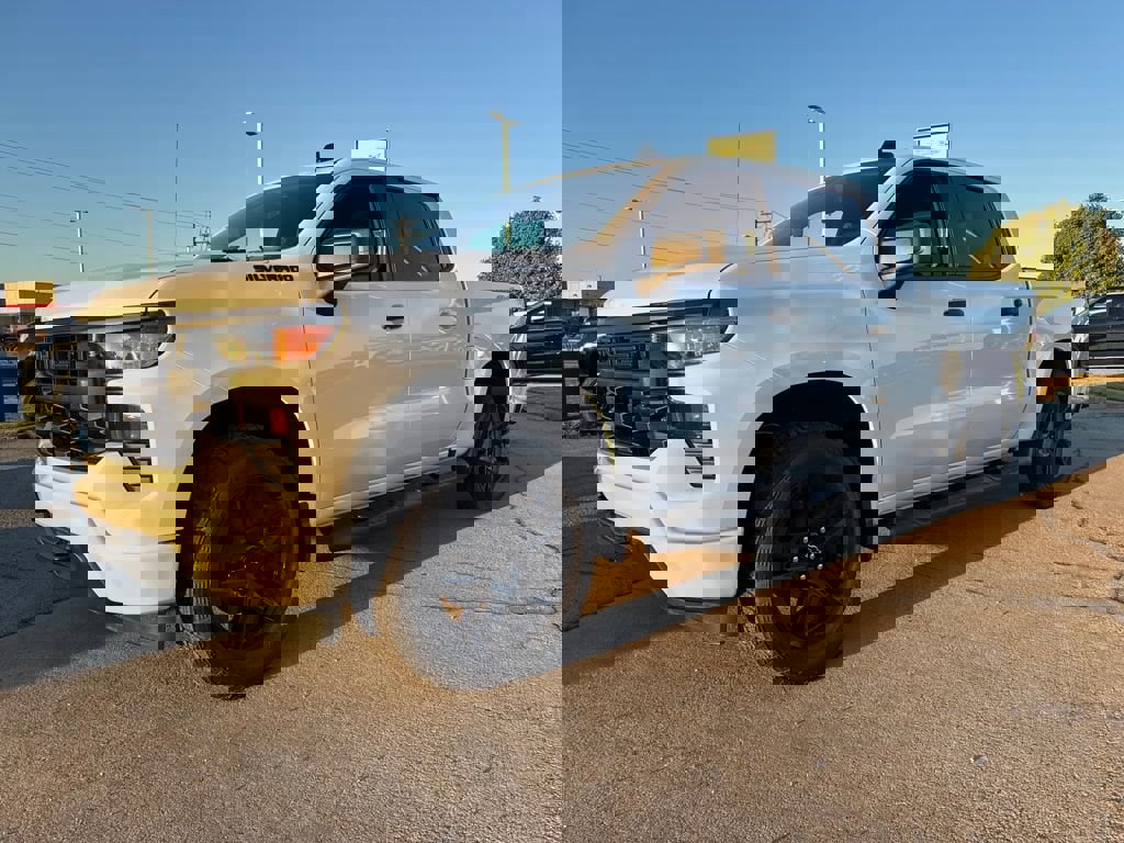 New 2026 Chevrolet Silverado 1500 Custom w/ Turbomax Blackout Package