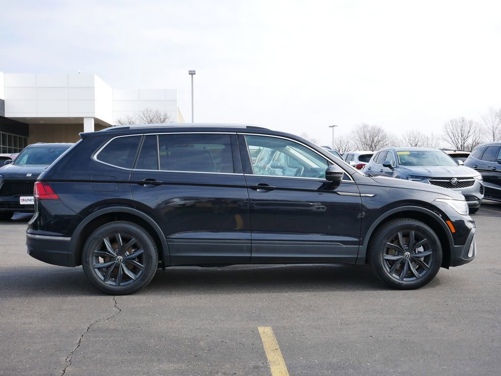 Used 2024 Volkswagen Tiguan Wolfsburg Edition FWD image 11