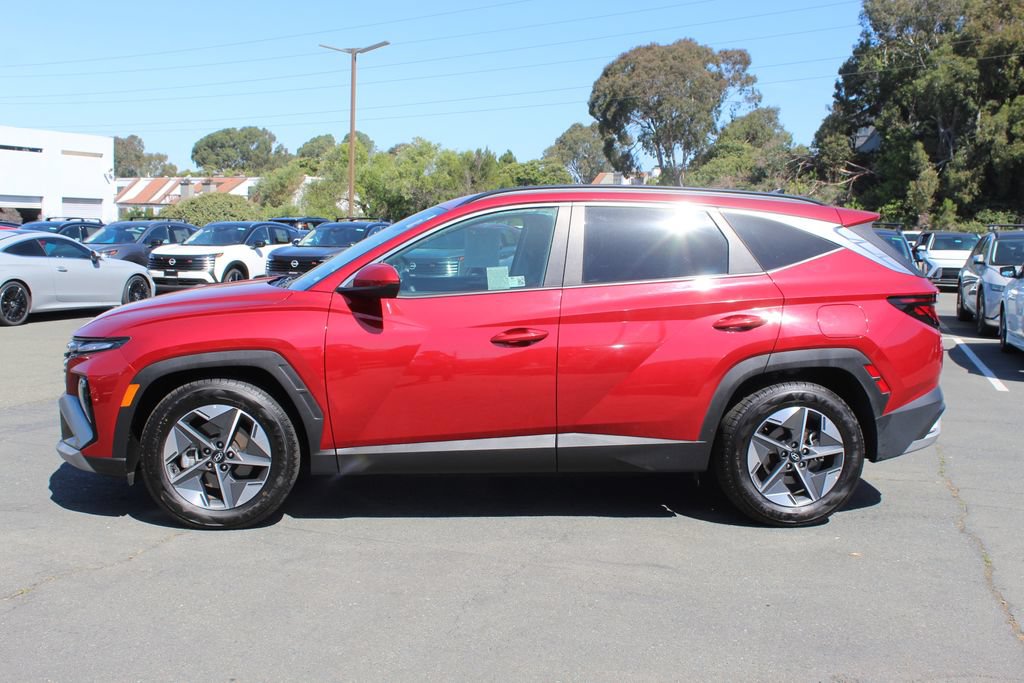 Used 2025 Hyundai Tucson SEL FWD image 2