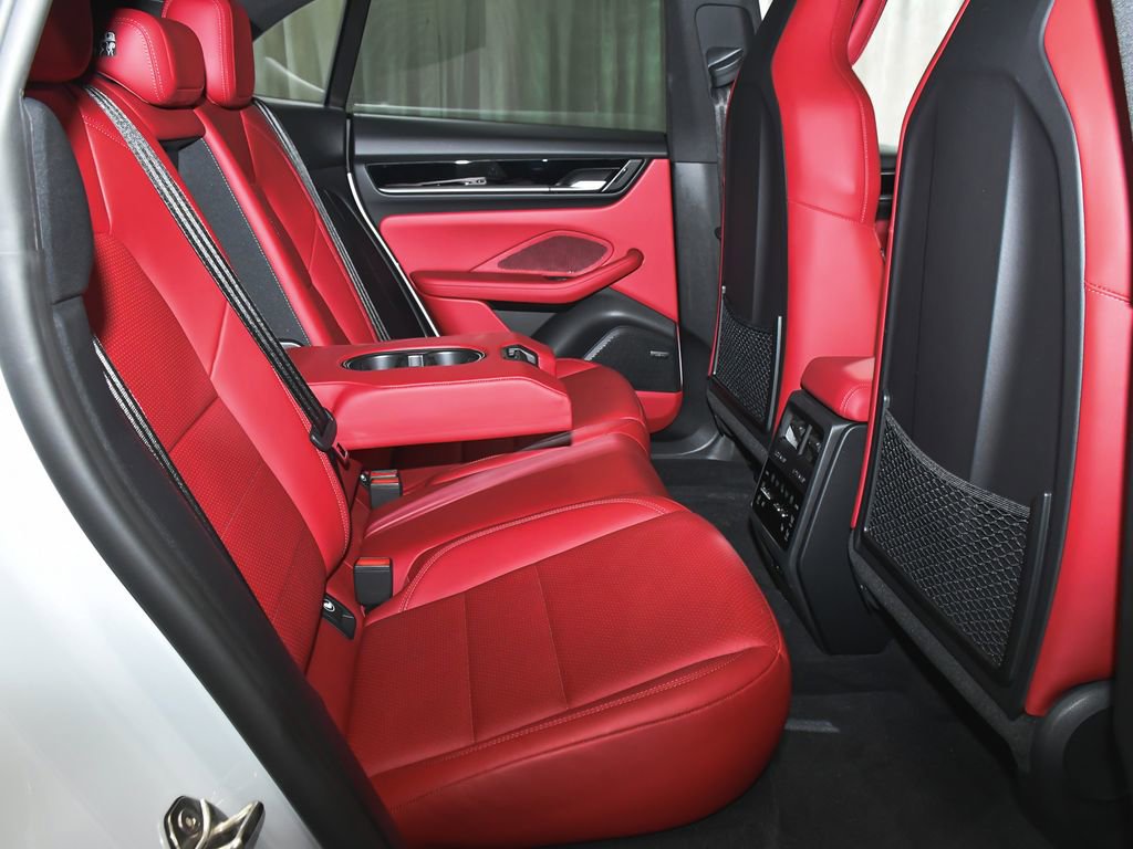 Used 2025 Porsche Macan 4 Electric AWD/4WD image 52