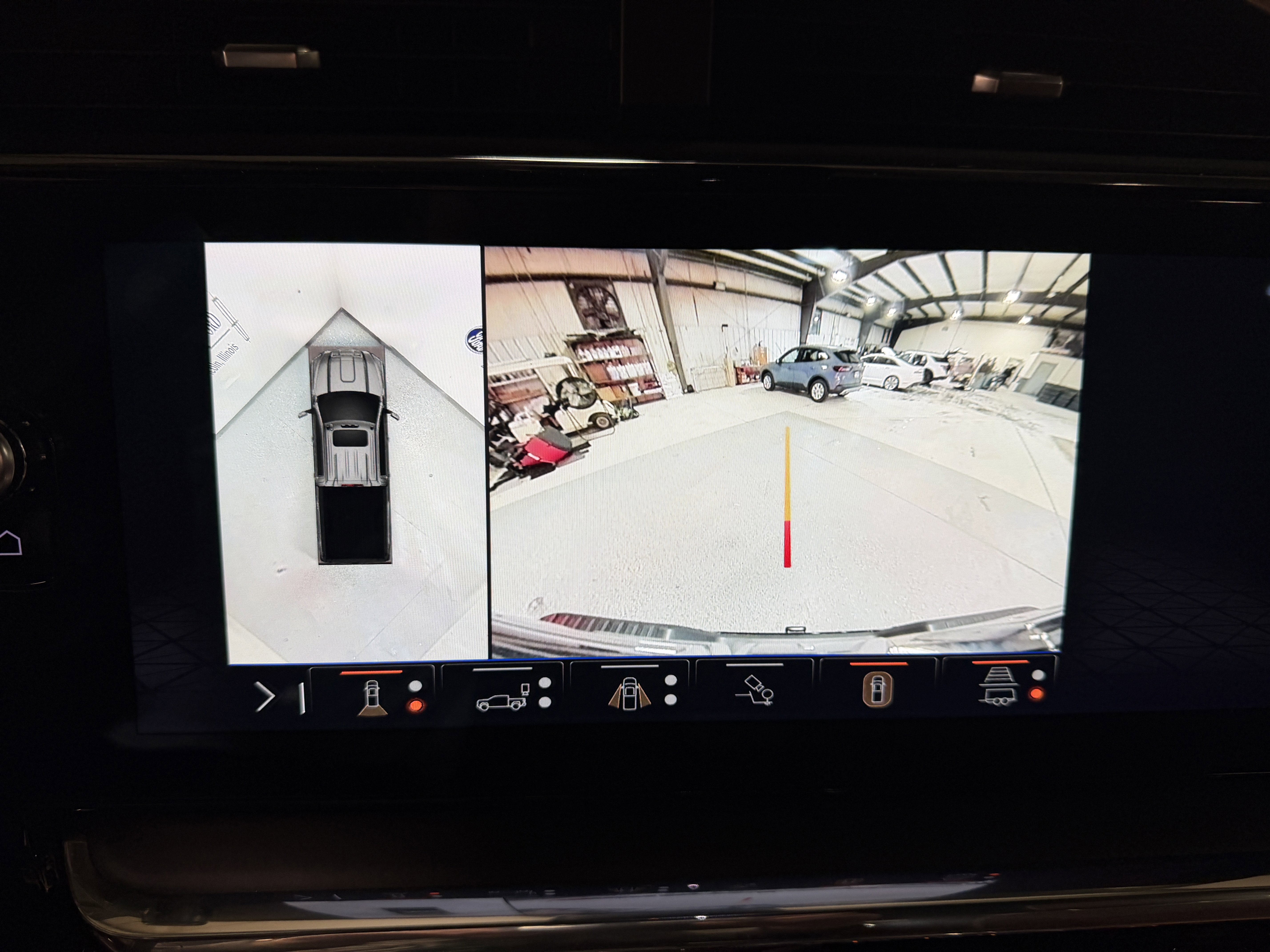 Used 2024 GMC Sierra 2500 Denali Ultimate image 11