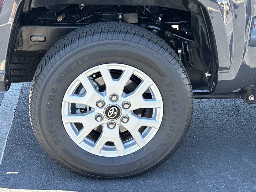 Used 2024 Toyota Tacoma SR5 AWD/4WD image 9