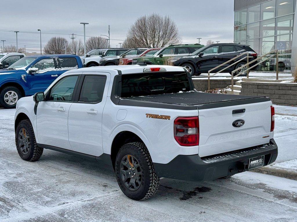 Used 2025 Ford Maverick Tremor image 3