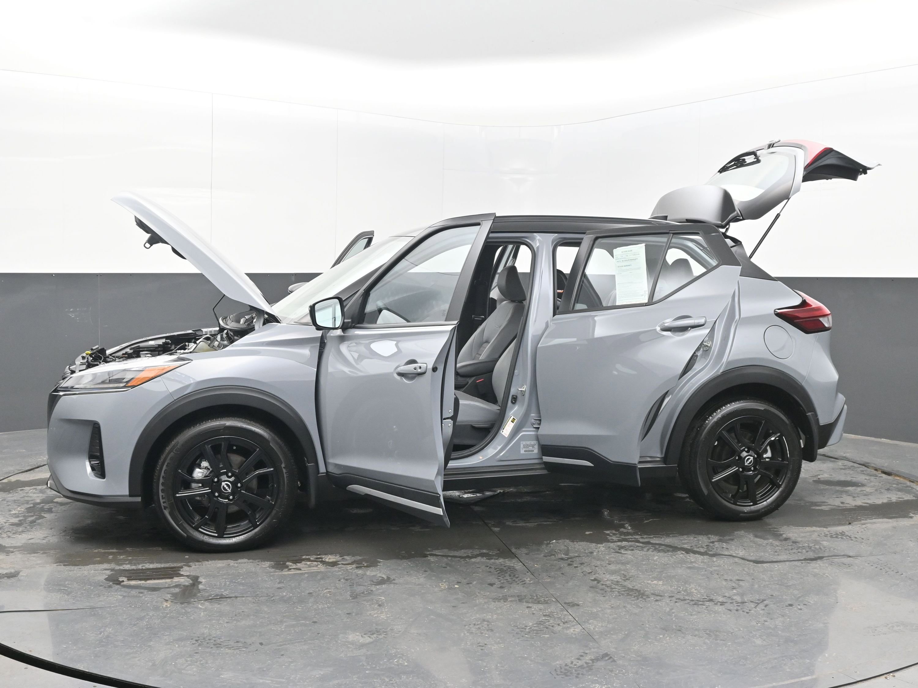 Certified 2024 Nissan Kicks SR w/ SR Premium Package image 40