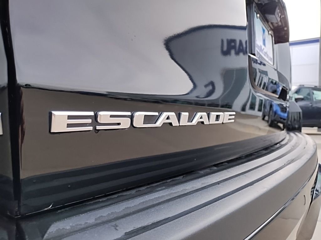 Used 2018 Cadillac Escalade ESV Premium Luxury AWD/4WD image 12