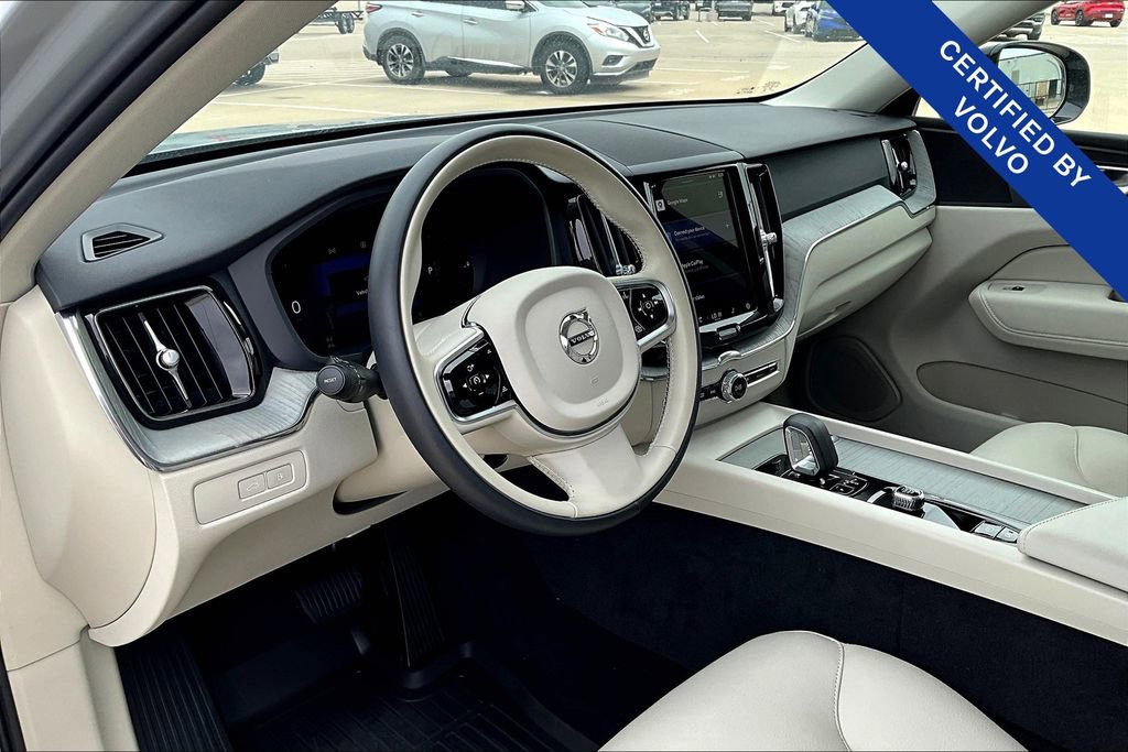 Used 2025 Volvo XC60 T8 Plus w/ Protection Package Premier image 17