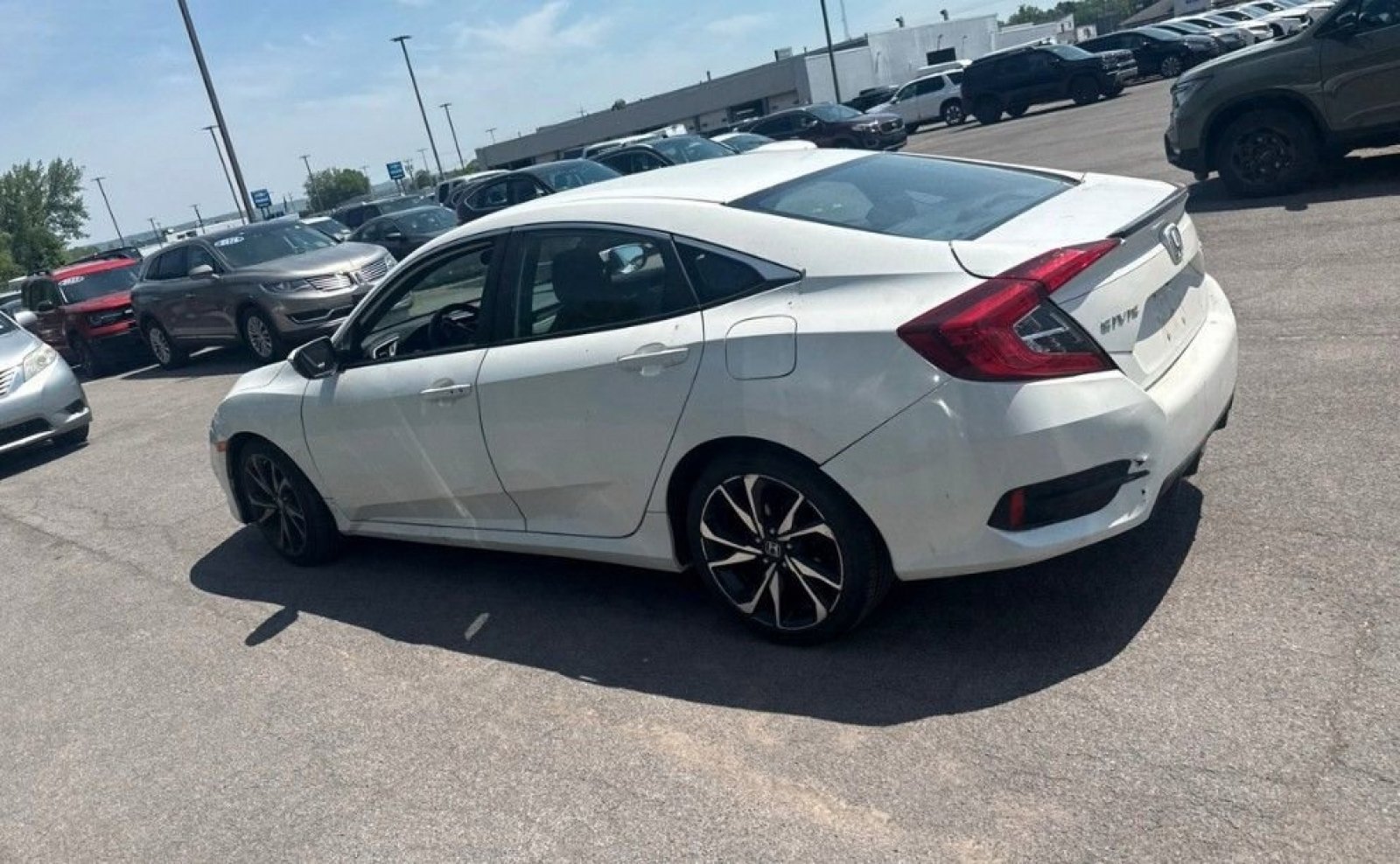 Used 2019 Honda Civic Sport image 11
