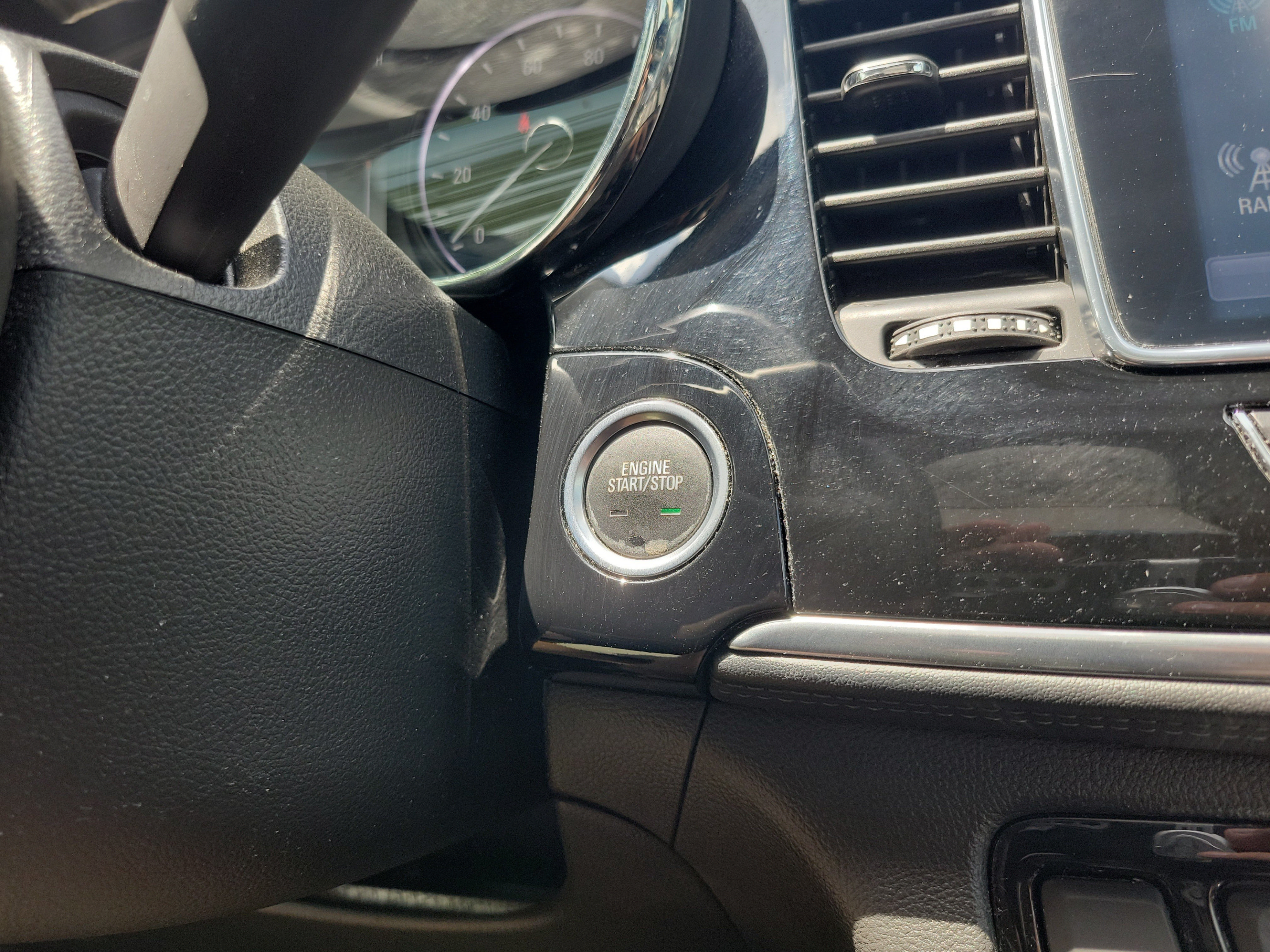 Used 2018 Buick Encore Preferred FWD image 29
