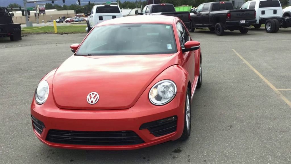 Used 2019 Volkswagen Beetle 2.0T S image 3