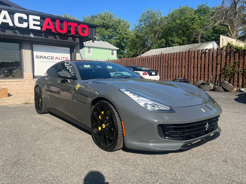Used 2018 Ferrari GTC4Lusso AWD/4WD image 4