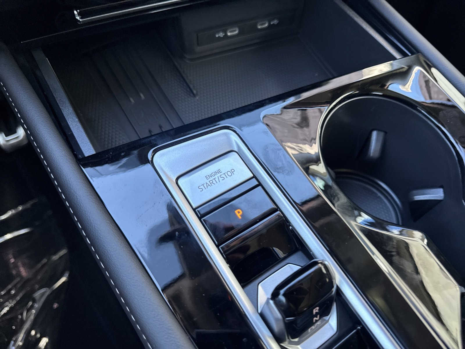 New 2026 Volkswagen Atlas SEL Premium R-Line image 26