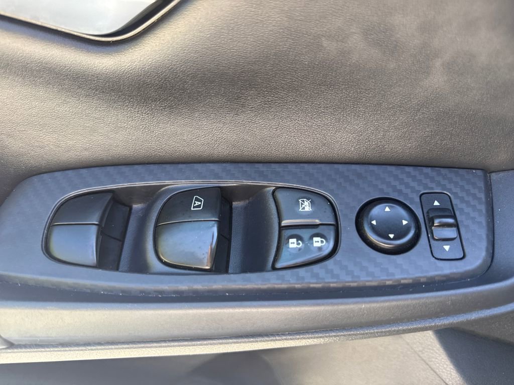 Used 2023 Nissan Sentra SV FWD image 15