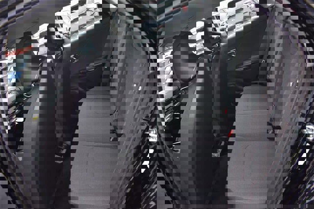 New 2025 Kia K4 LXS image 13