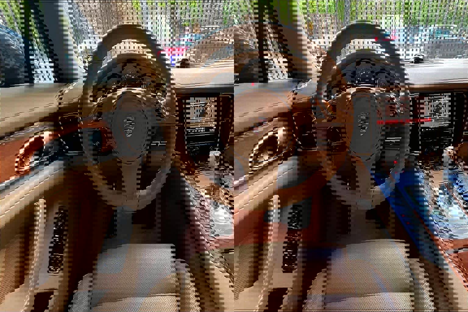 Used 2014 Porsche Panamera image 5