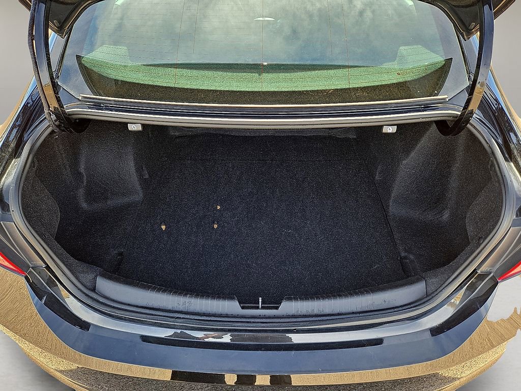 Used 2023 Chevrolet Malibu LT image 14