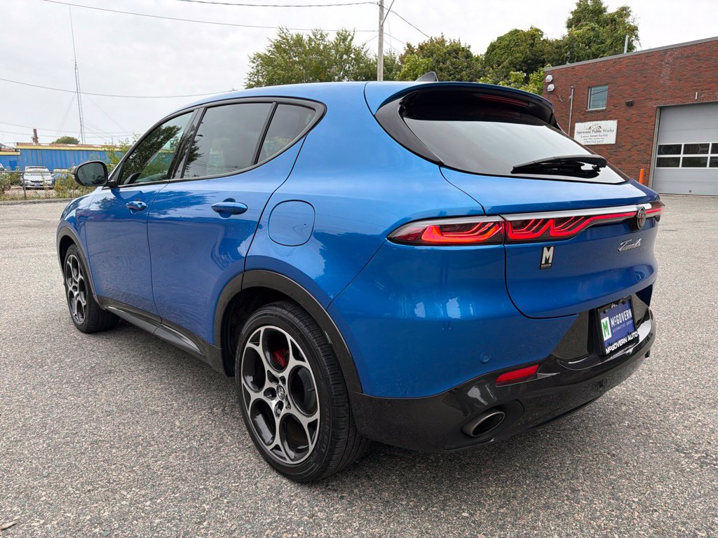 Used 2024 Alfa Romeo Tonale Veloce AWD/4WD image 4