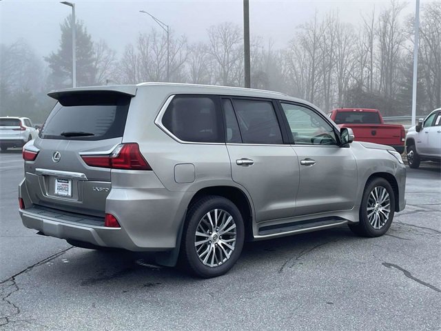 Used 2019 Lexus LX 570 4WD w/ Luxury Package image 5