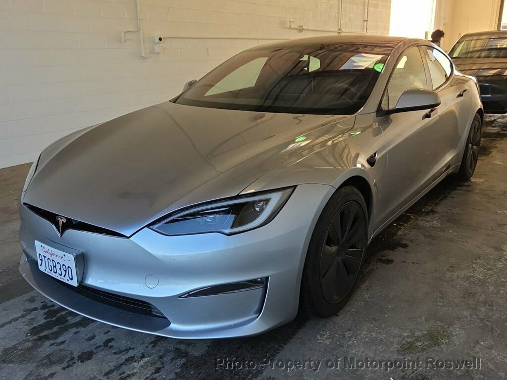 Used 2025 Tesla Model S AWD image 8