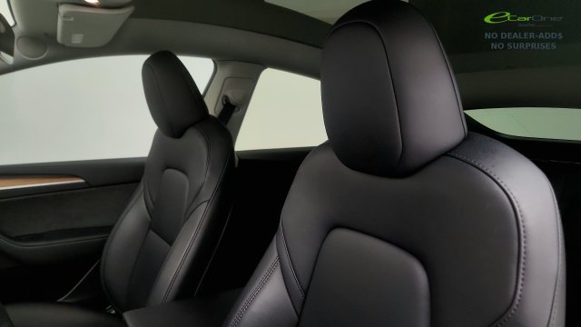 Used 2025 Tesla Model Y Long Range RWD image 47