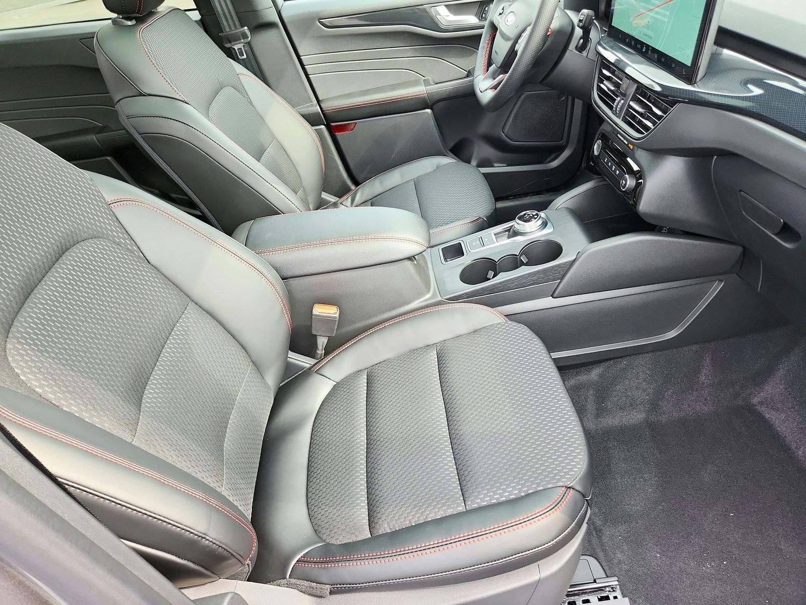 New 2026 Ford Escape ST-Line Select w/ Equipment Group 401A image 27