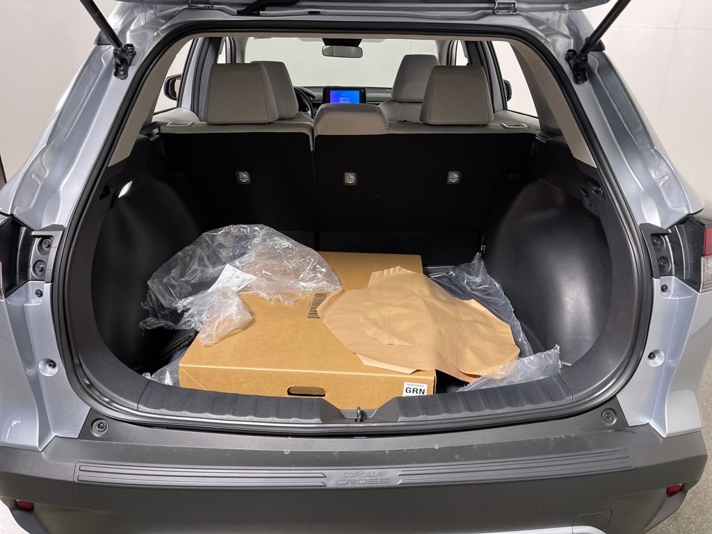 New 2026 Toyota Corolla Cross L image 10