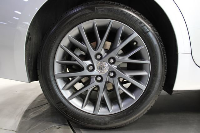 Used 2018 Lexus ES 350 w/ Premier Package FWD image 30