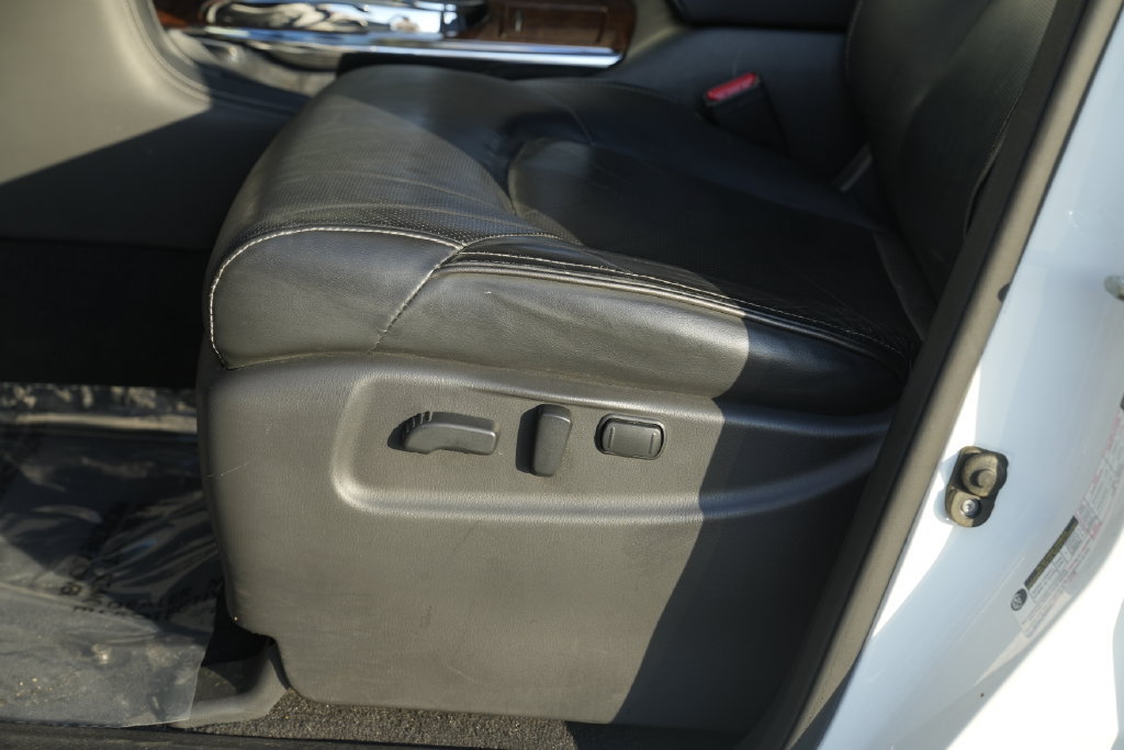 Used 2019 INFINITI QX80 Luxe AWD/4WD image 18
