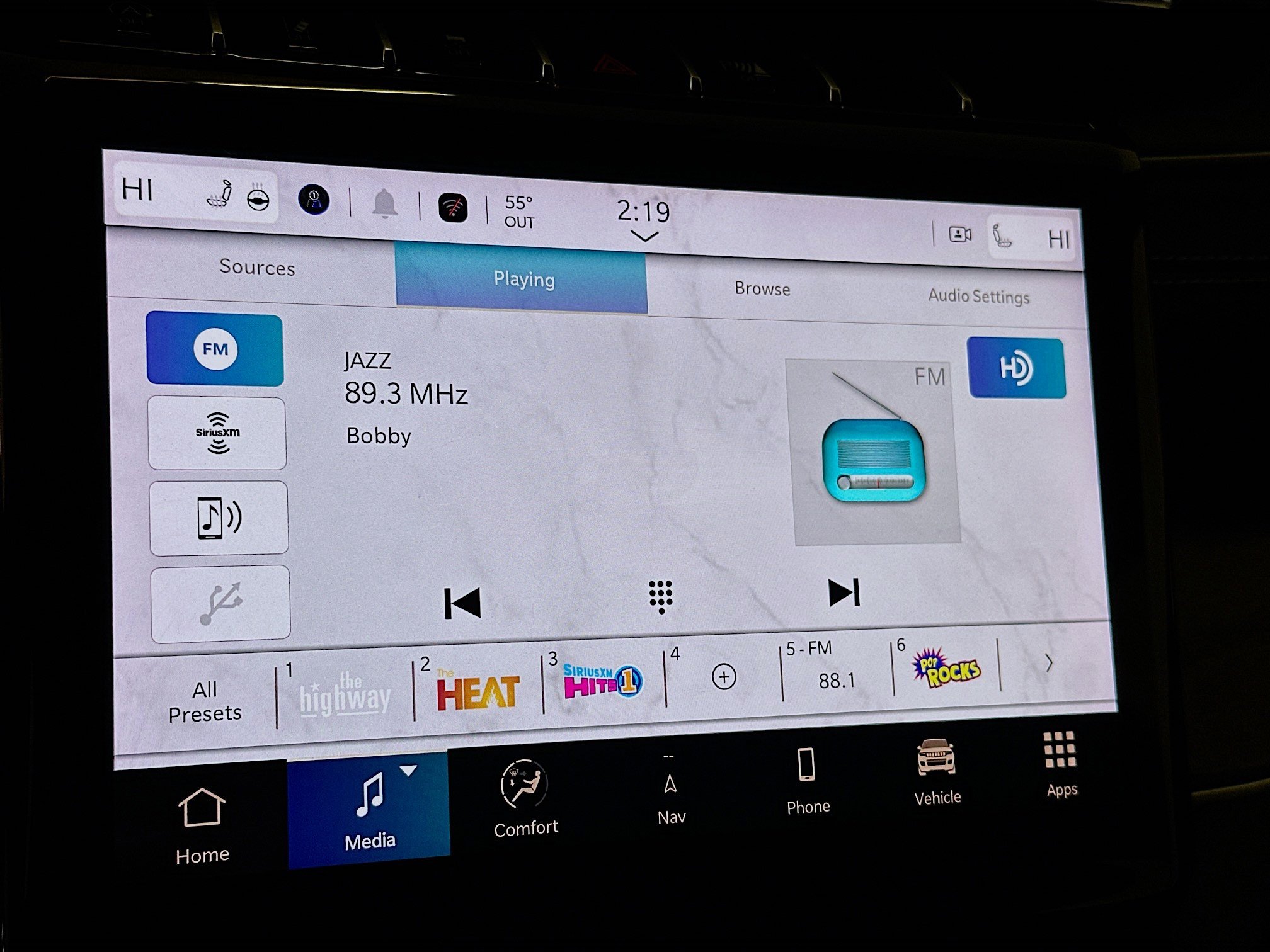 Used 2024 Jeep Grand Cherokee L Limited w/ Luxury Tech Group II image 21