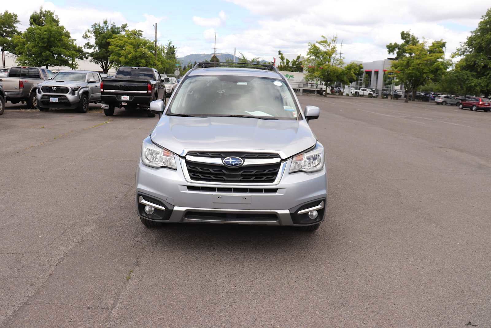 Used 2018 Subaru Forester 2.5i Limited w/ Popular Package #2 AWD/4WD image 2