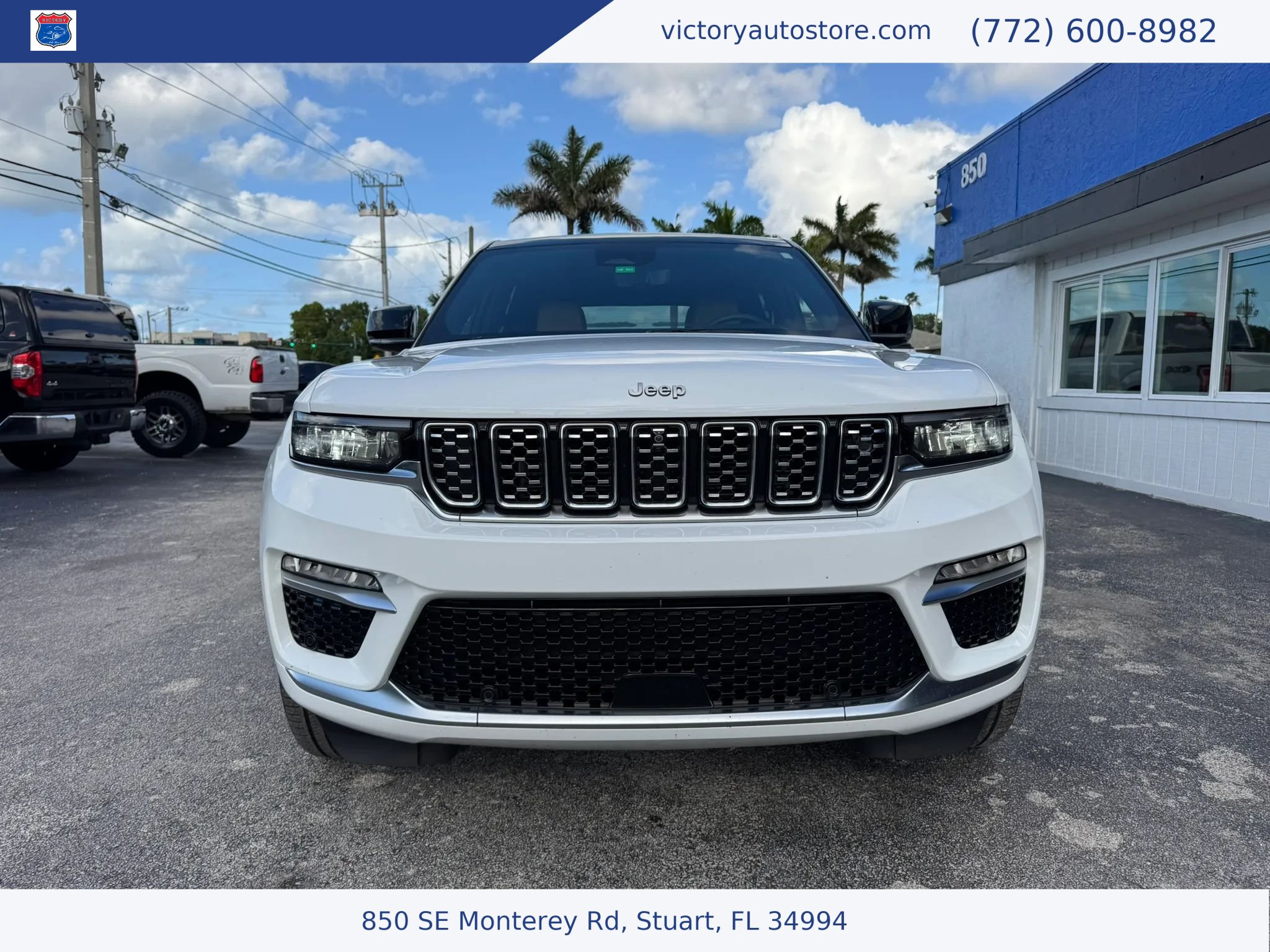 Used 2024 Jeep Grand Cherokee Summit w/ Adv Protech Group IV AWD/4WD image 5
