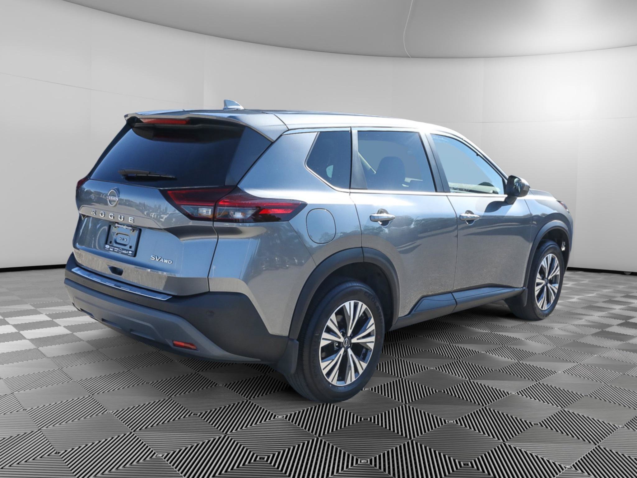 Used 2023 Nissan Rogue SV AWD/4WD image 8