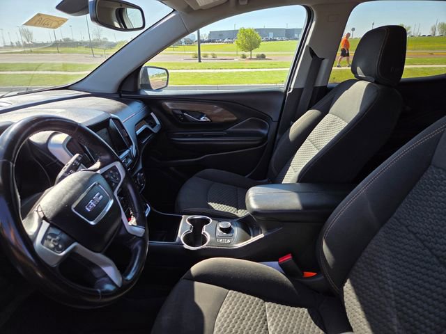 Used 2018 GMC Terrain SLE w/ Driver Convenience Package AWD/4WD image 10