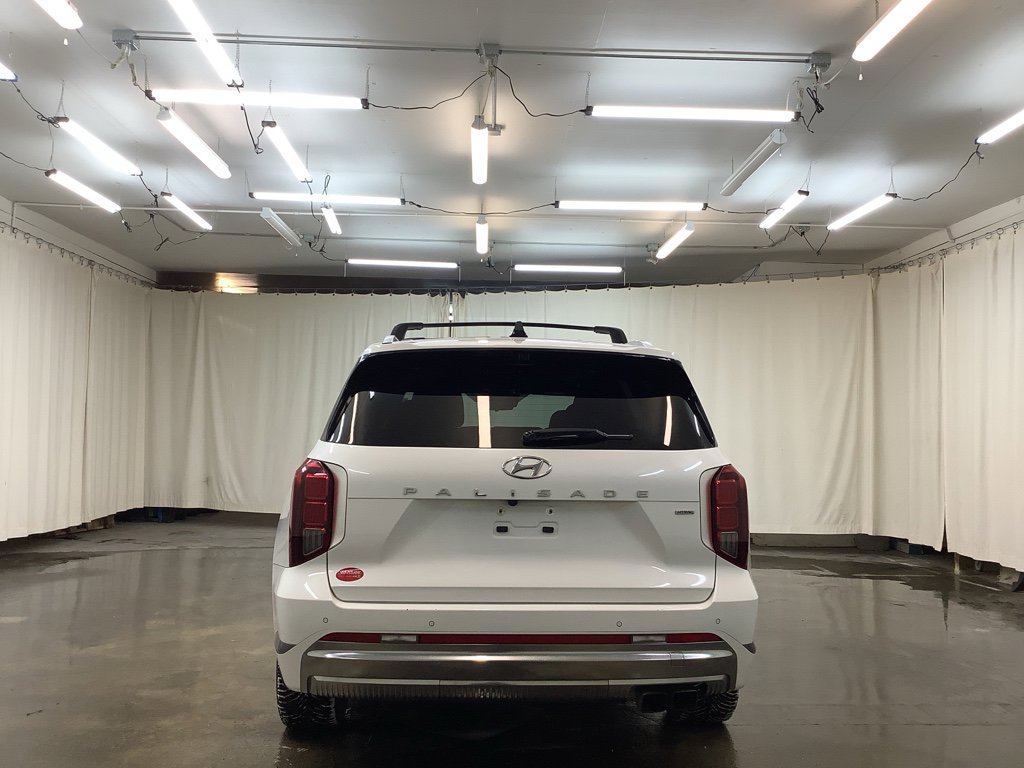 Used 2023 Hyundai Palisade Calligraphy image 7