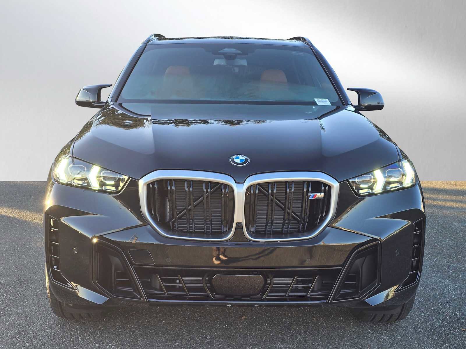 Used 2025 BMW X5 M60i w/ Climate Comfort Package image 8