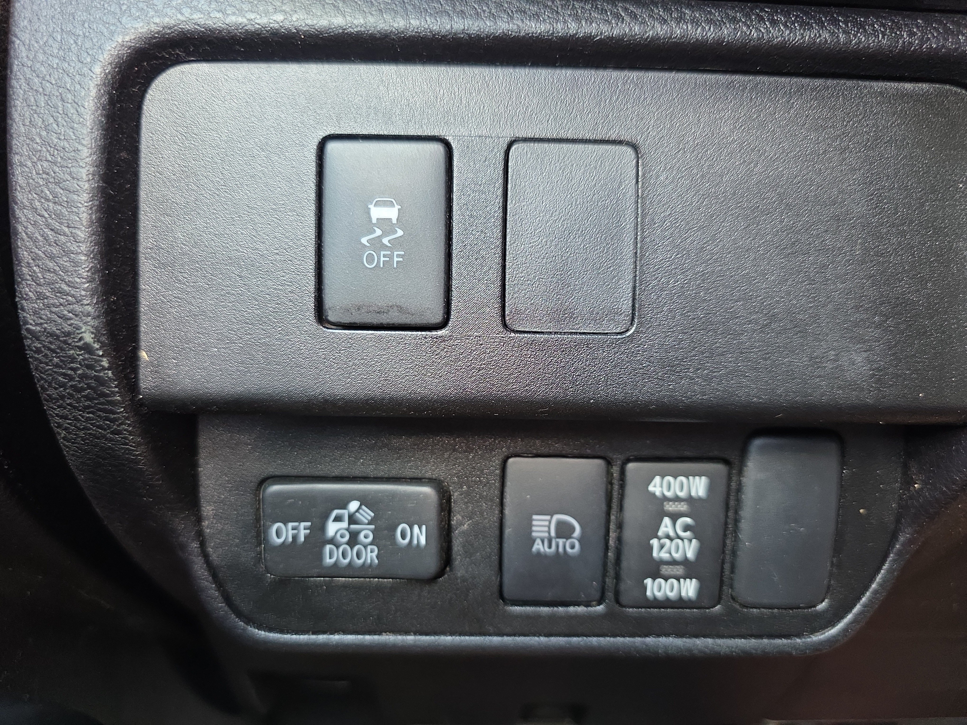 Used 2023 Toyota Tacoma TRD Off-Road AWD/4WD image 27
