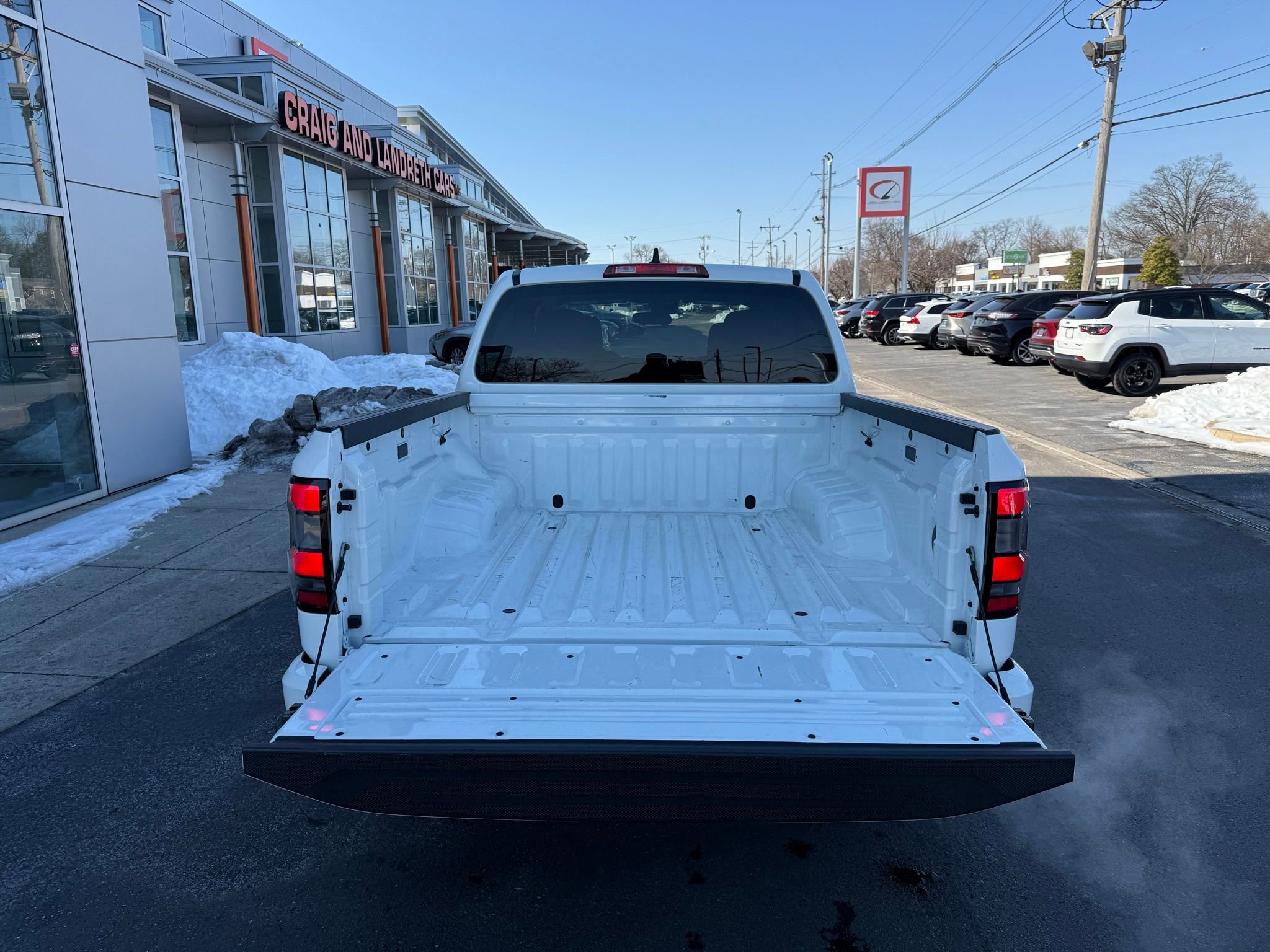 Used 2025 Nissan Frontier SV image 26