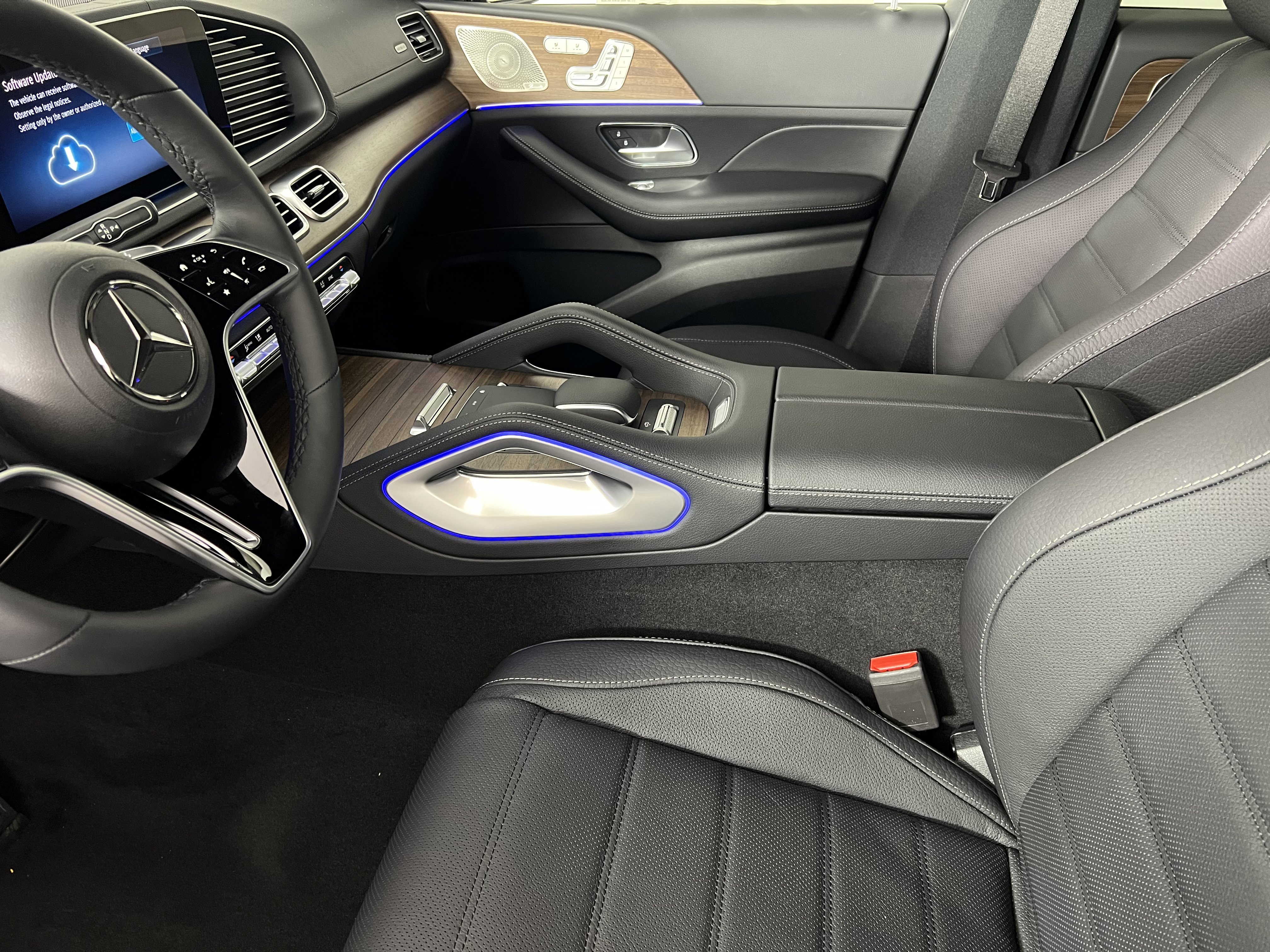 New 2026 Mercedes-Benz GLE 580 4MATIC image 4